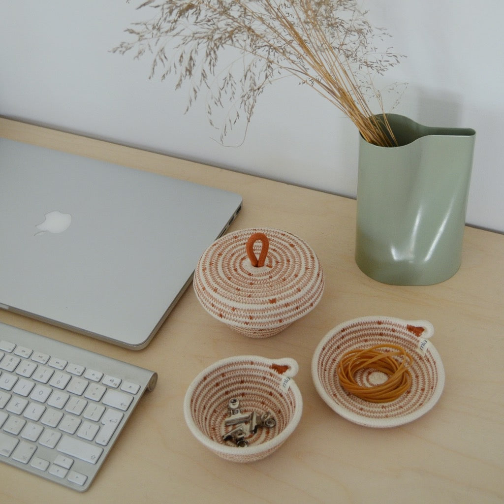 Round cotton rope basket