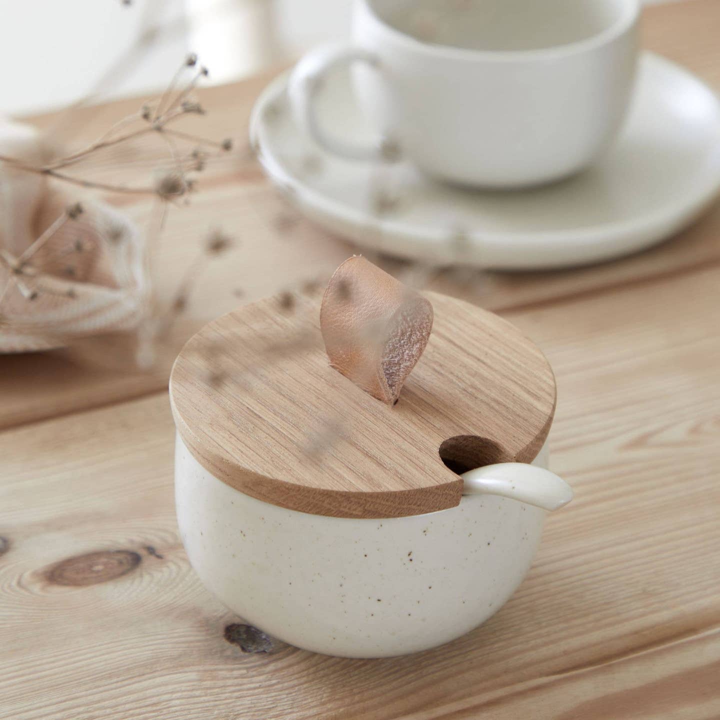 Storage jar