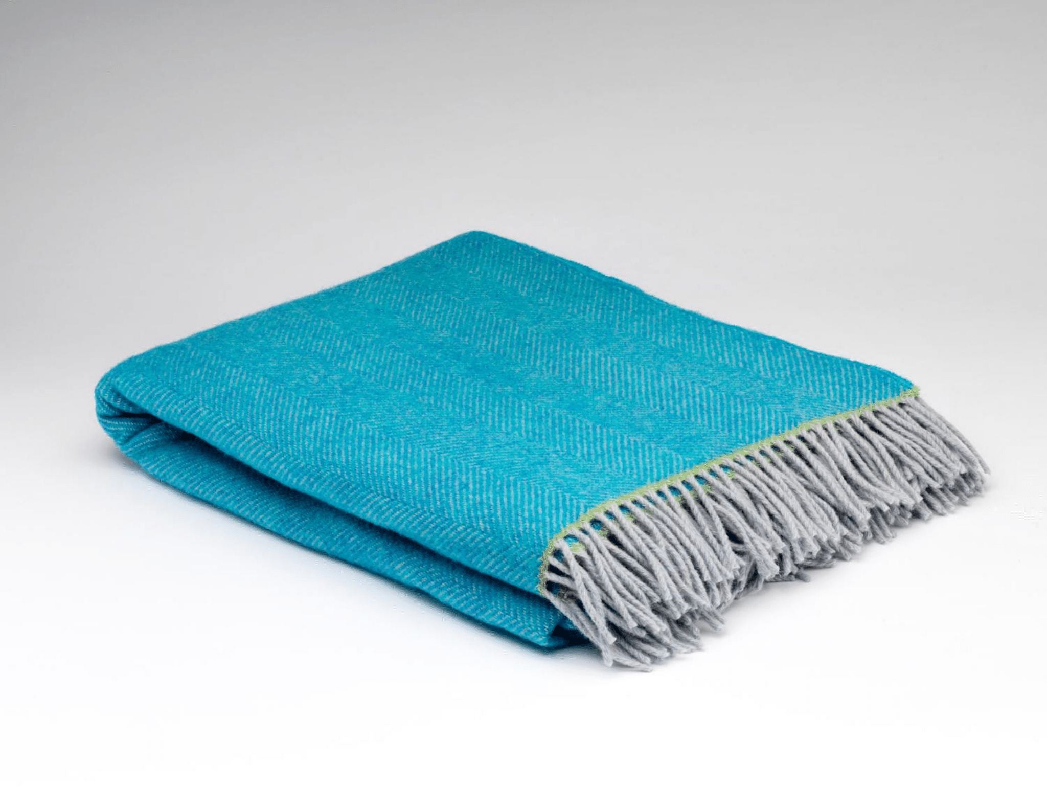 Collection turquoise throw