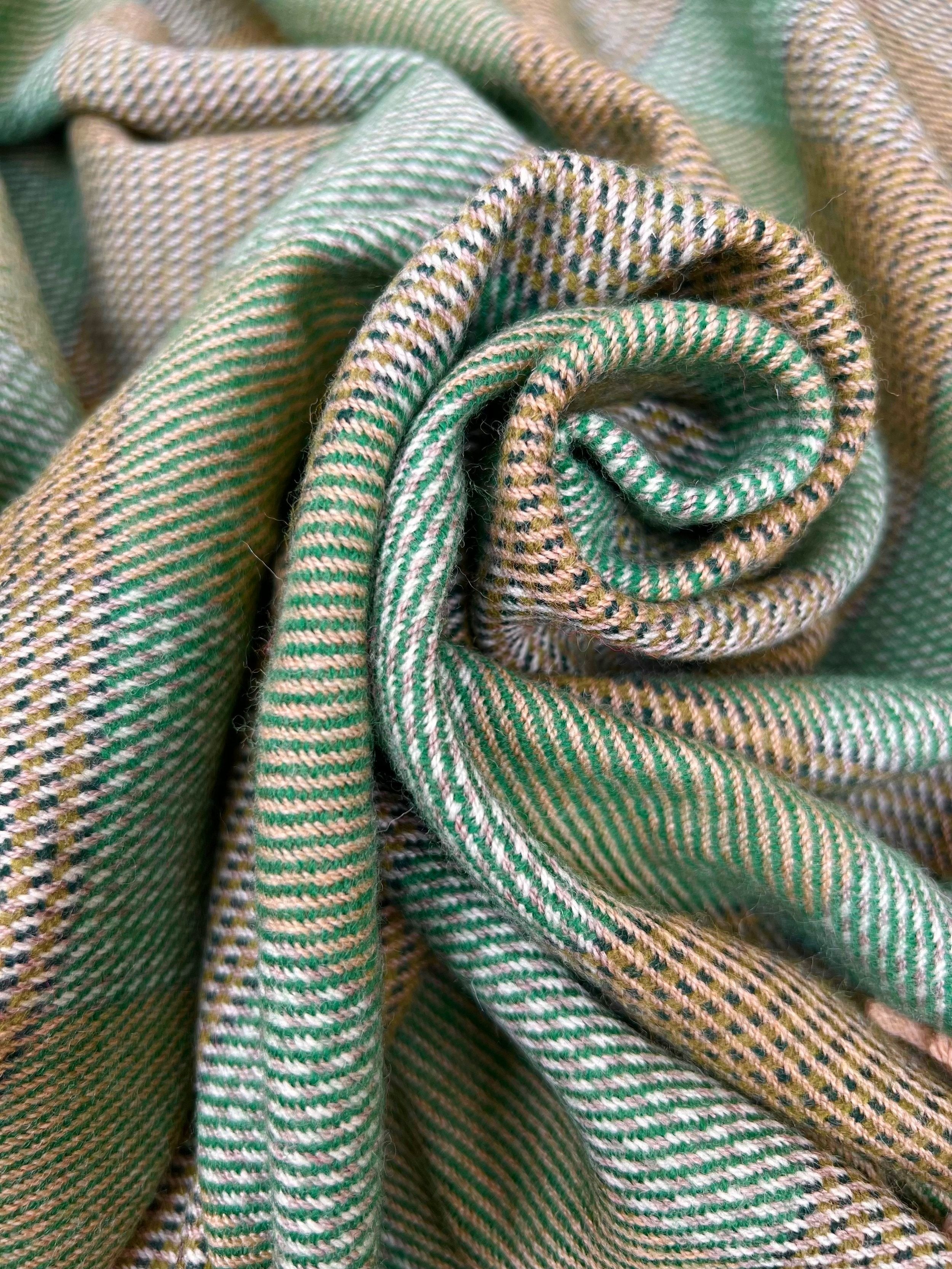 Lambswool Throw Starburst Check