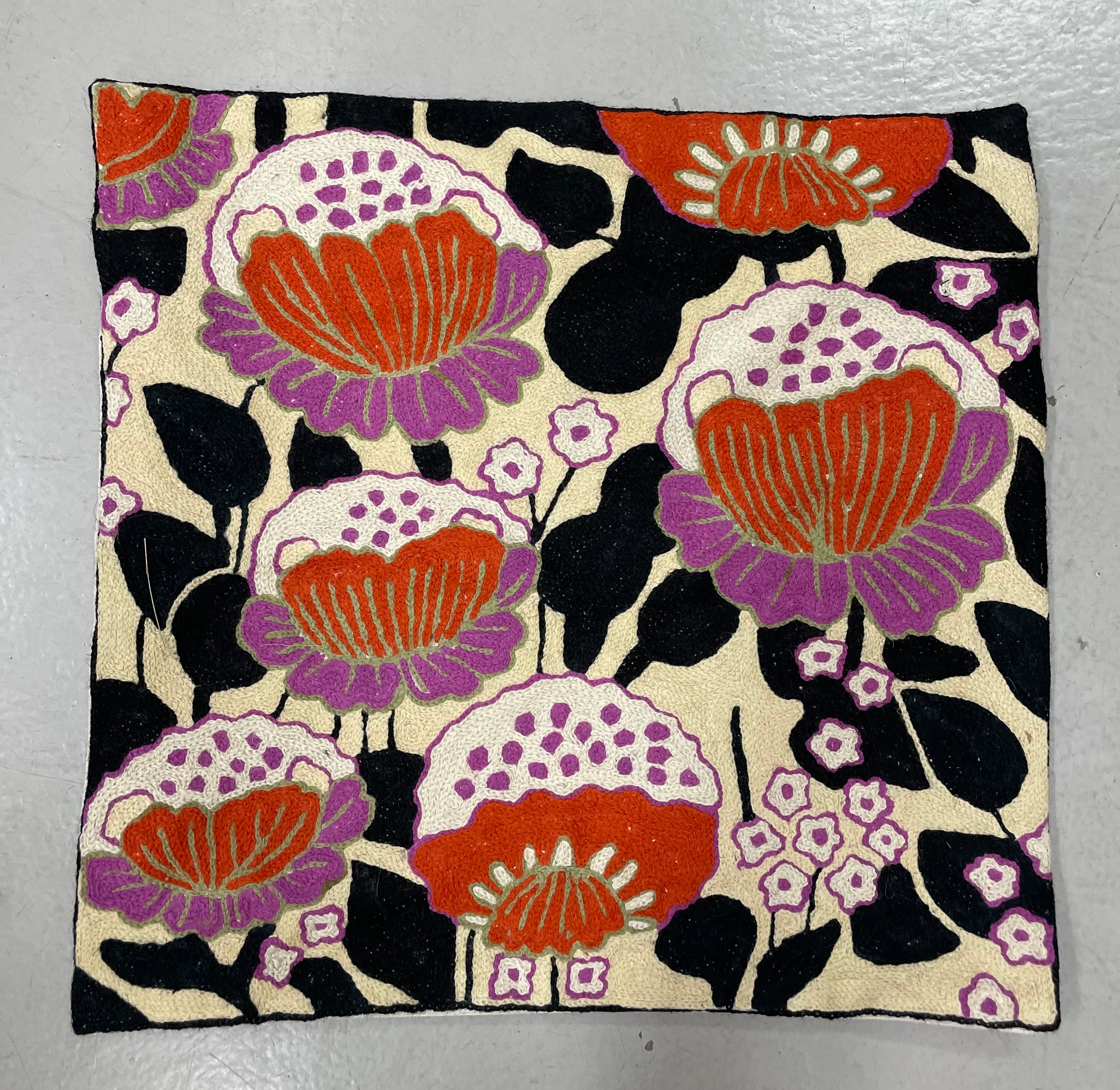 Coussin brodé KASHMIR