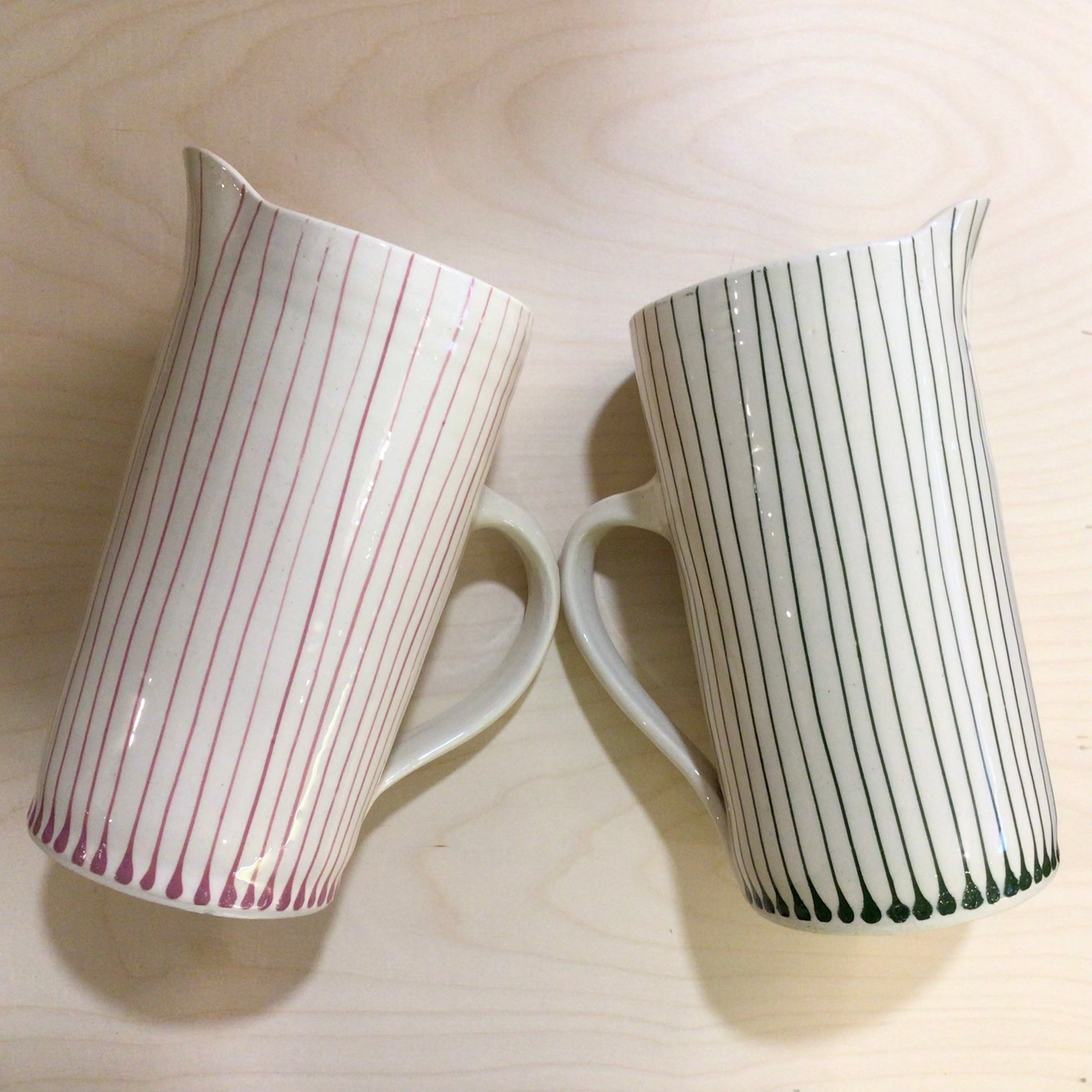 Vertical Lines jug