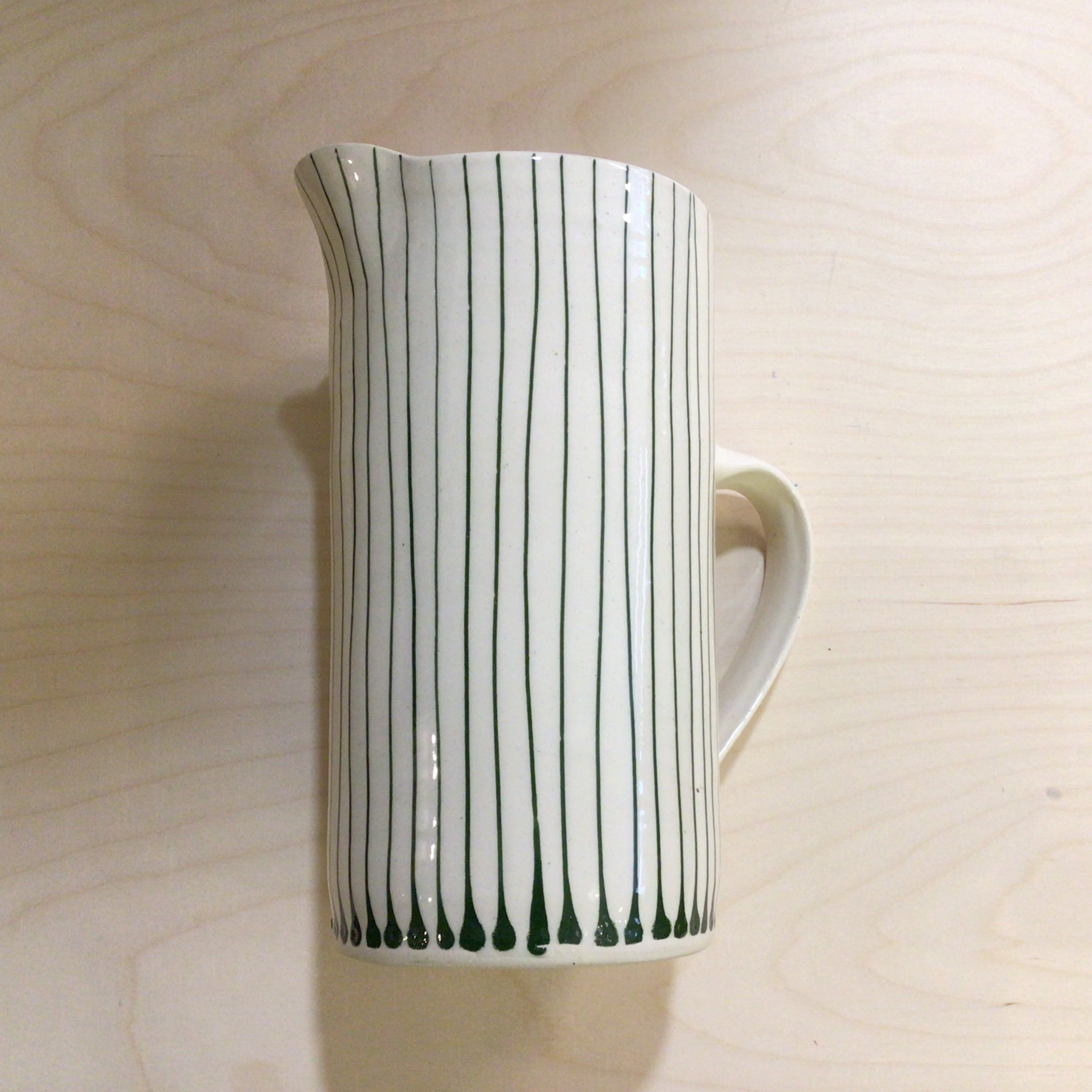 Vertical Lines jug