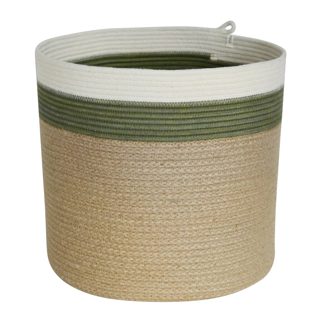 Basket with rope handle