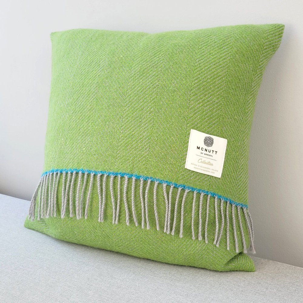 Coussin laine frangé UNI