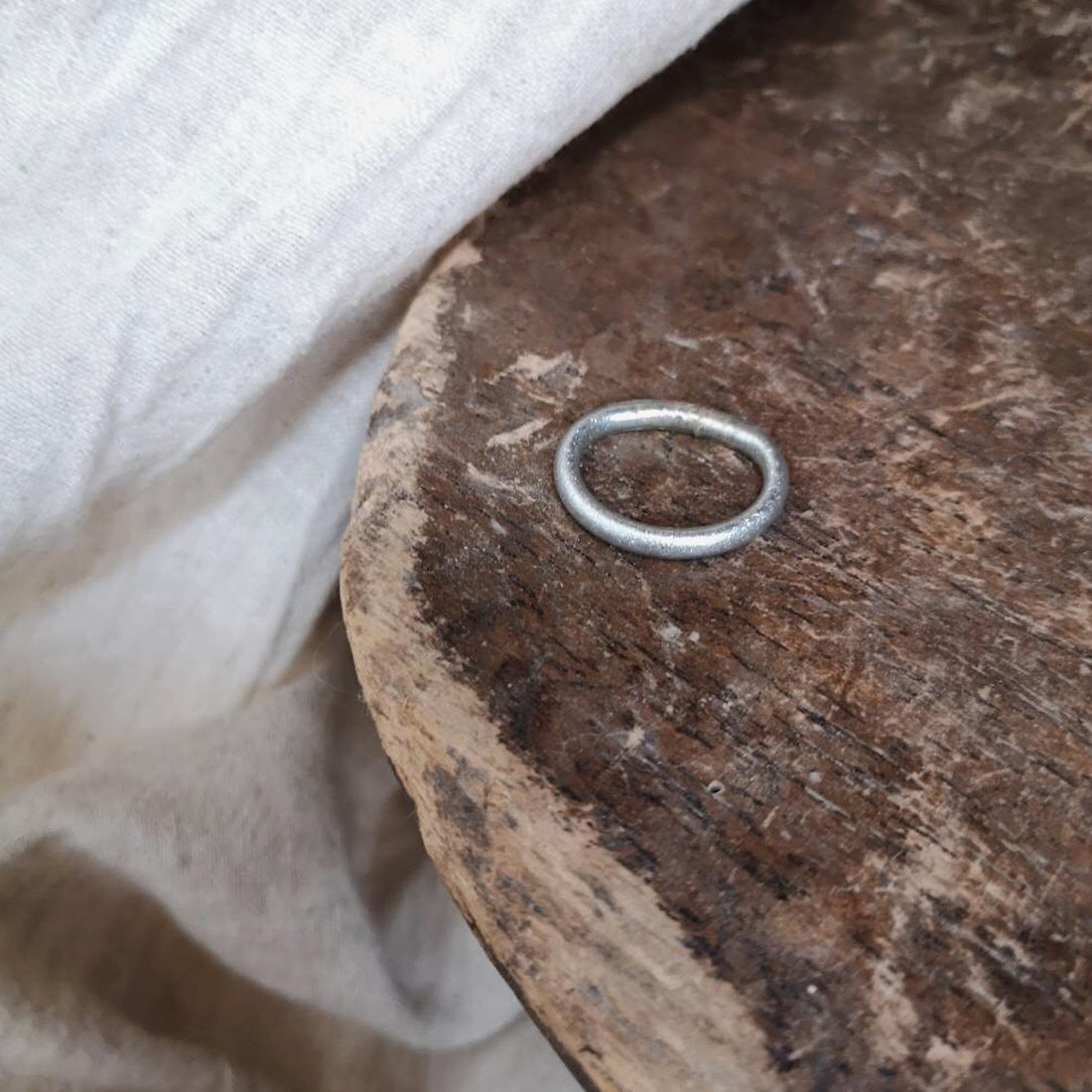 Gold / silver / copper Buddhist ring
