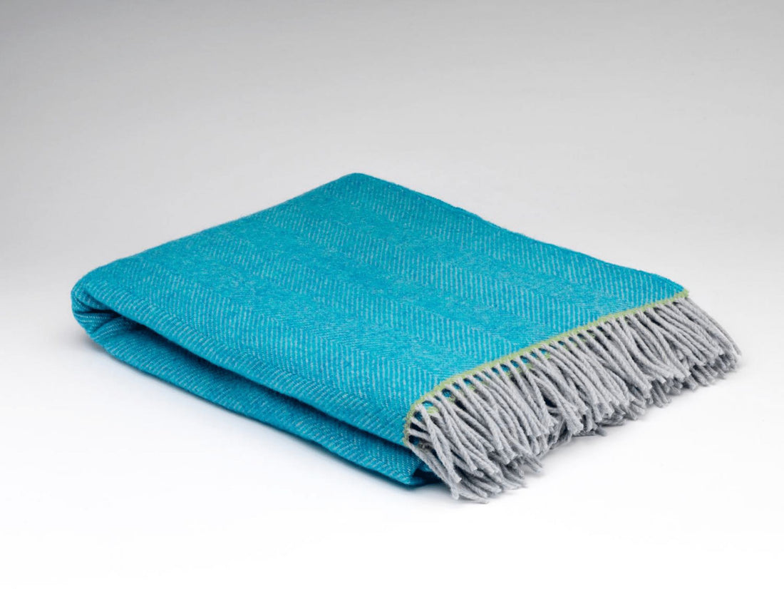  Collection turquoise throw