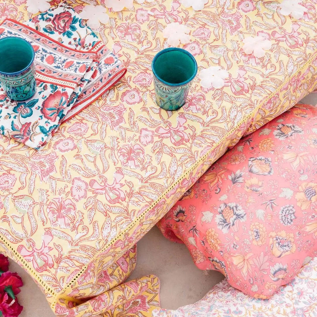 Nappe fleurie CARLA - Jaune/Rose