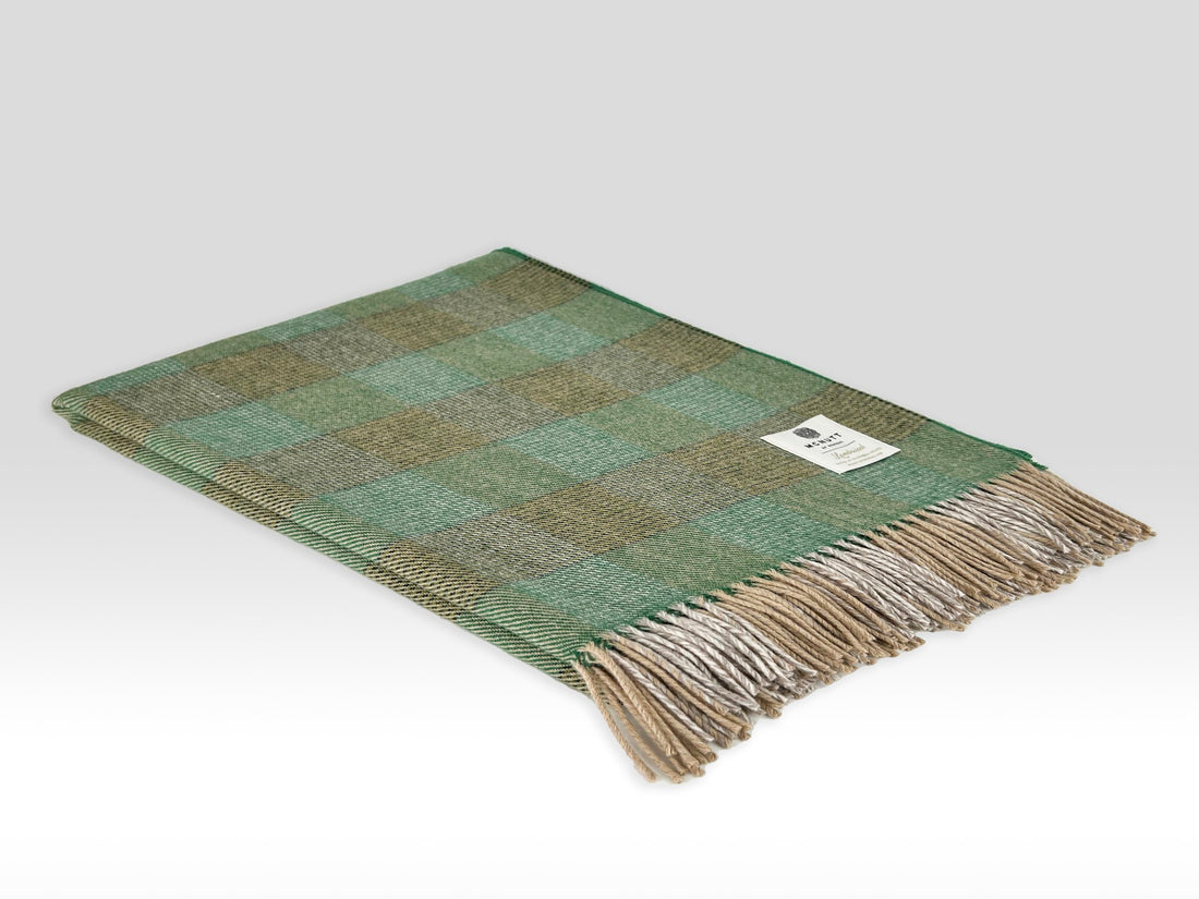 Lambswool Throw Starburst Check