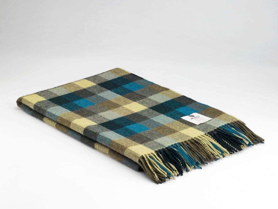 Lambswool Throw Starburst Check