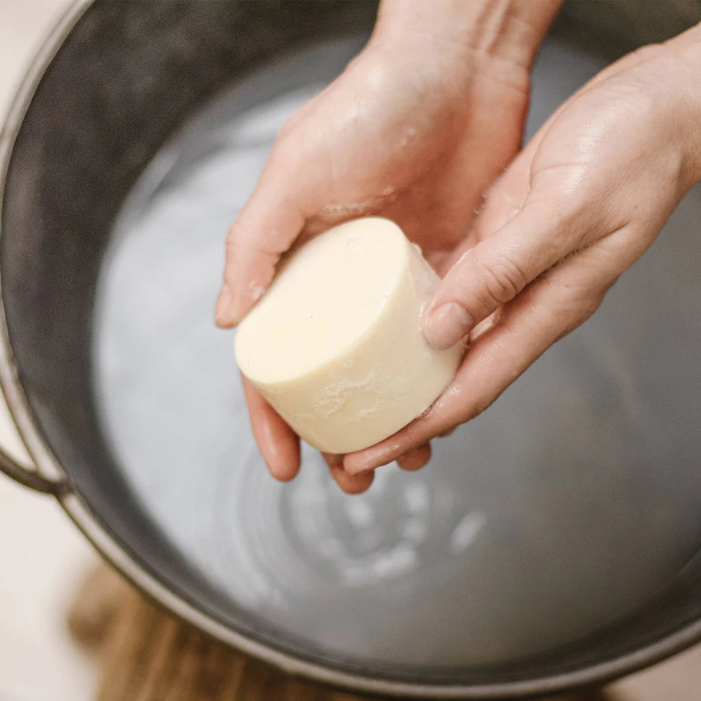 Savon rond Fleurs Sauvages