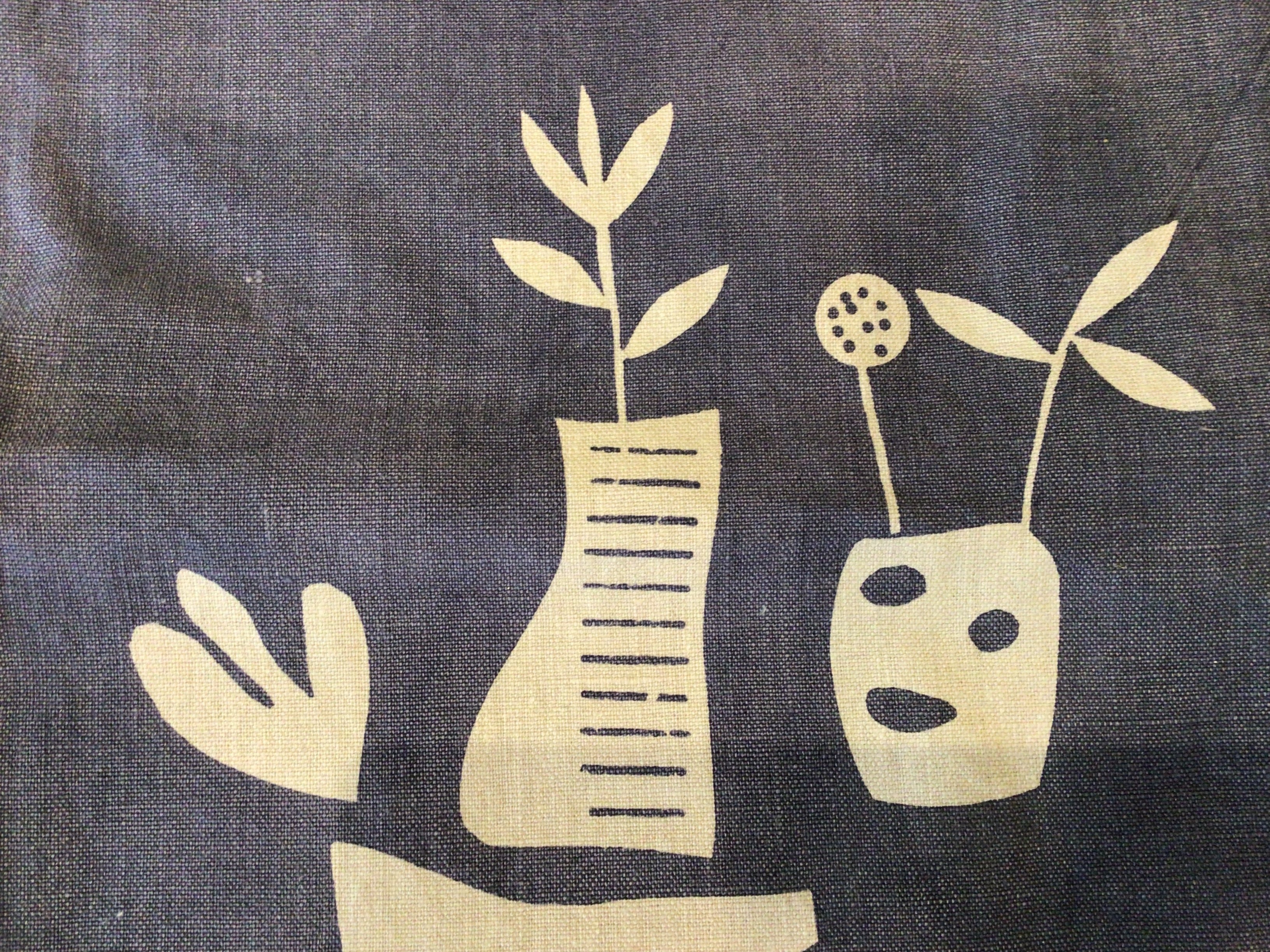 Screen-printed cushions (square)