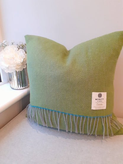 Coussin laine frangé UNI