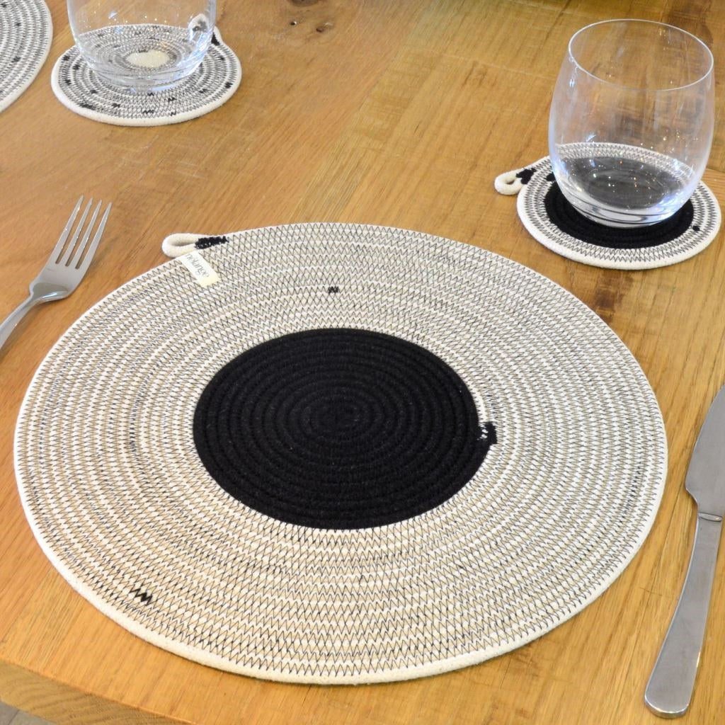 Round rope placemat